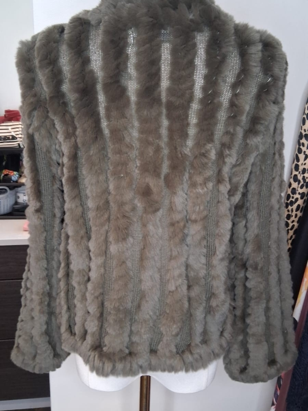 Heartloom Rosa Genuine Rex Rabbit Fur Ribbed Knit Jacket — Size Small - Picture 6 of 8